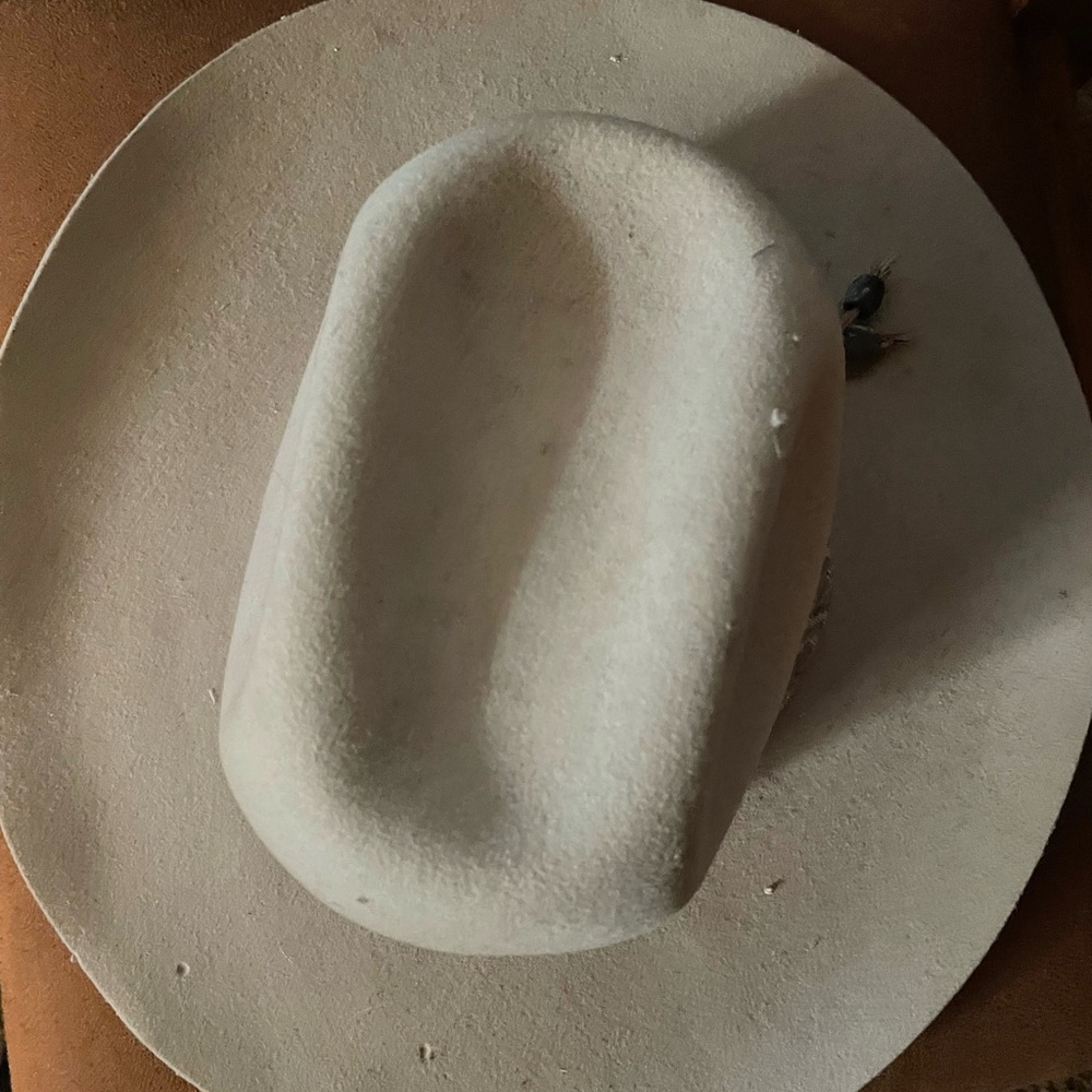 Cowboy hat - Picture 2 of 4